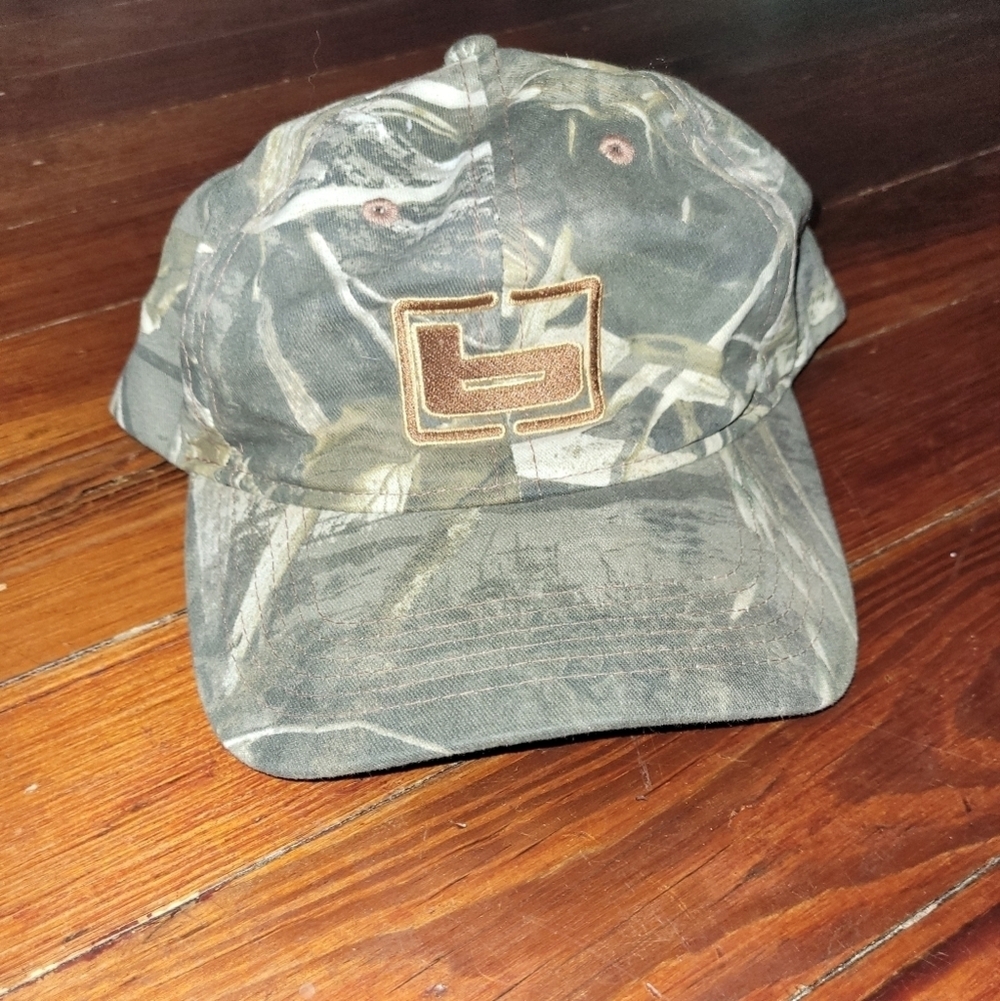 Banded camo cap
